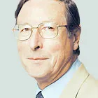 Max Hastings
