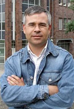 José Leon Machado